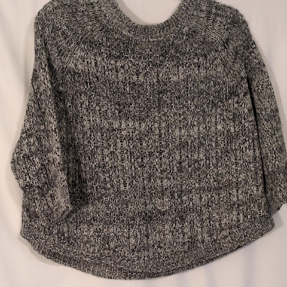 Anthropologie Moth Monochrome Crew Neck 3/4 Sleeve sweater Minimalist grunge